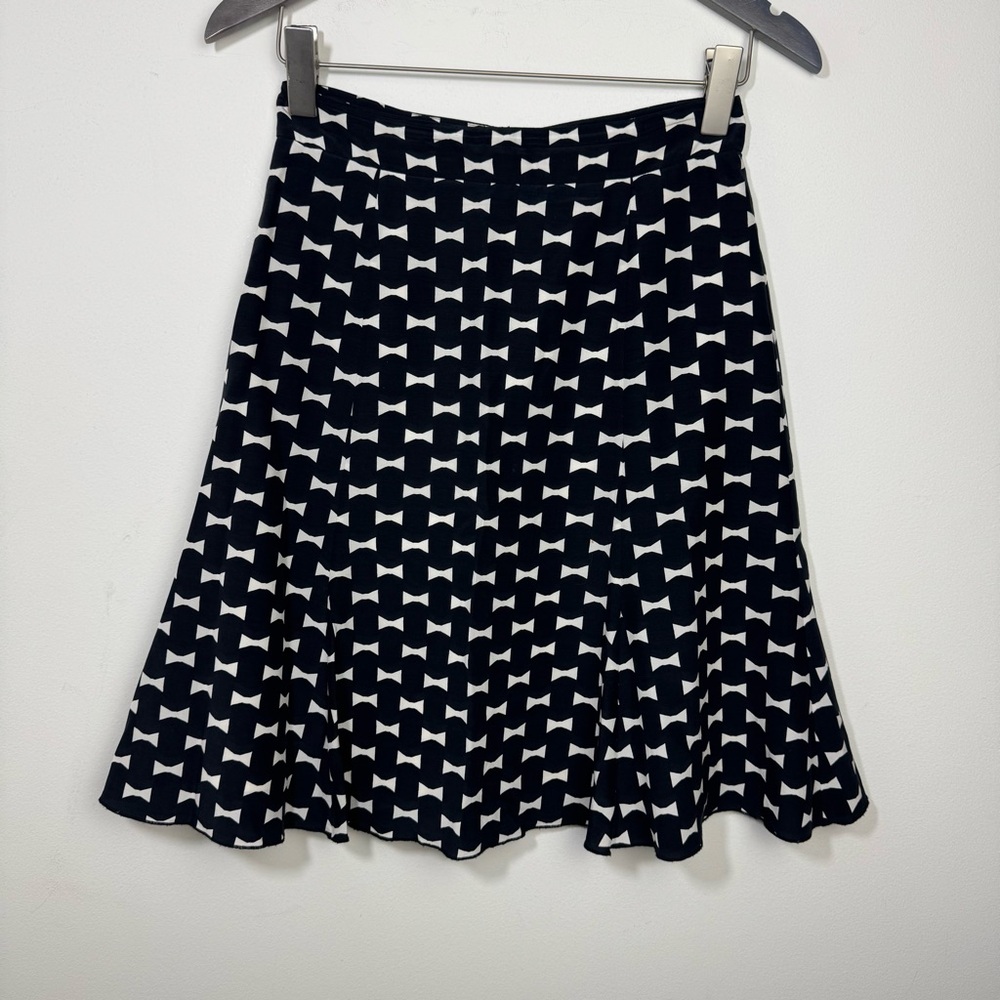 Kate Spade Bowtie Print Flirty Flare Skirt Size 0 in Black & White Silk Blend